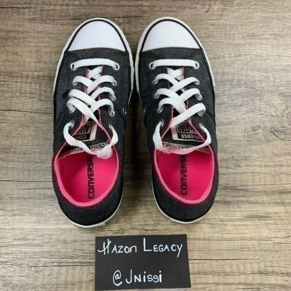 Converse Chuck Taylor All Star~Youth Girl's Sneakers~Gray/Pink Insoles~Size 2‎